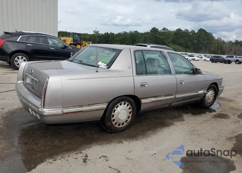 1999 Cadillac Deville z USA, uszkodzony, nr VIN 1G6KD54YXXU739912